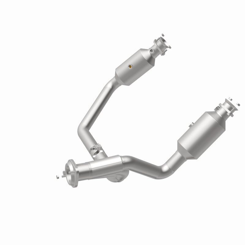 MagnaFlow 19-24 Ram 1500 5.7L OEM Grade Federal/EPA Compliant Direct-Fit Catalytic Converter