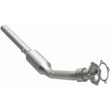 Load image into Gallery viewer, MagnaFlow 04-05 Volkswagen Jetta 1.8L Direct Fit Converter