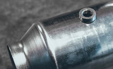 Load image into Gallery viewer, MagnaFlow Universal California Catalytic Converter - 2.25in ID / 2.25in OD / 11.25in L