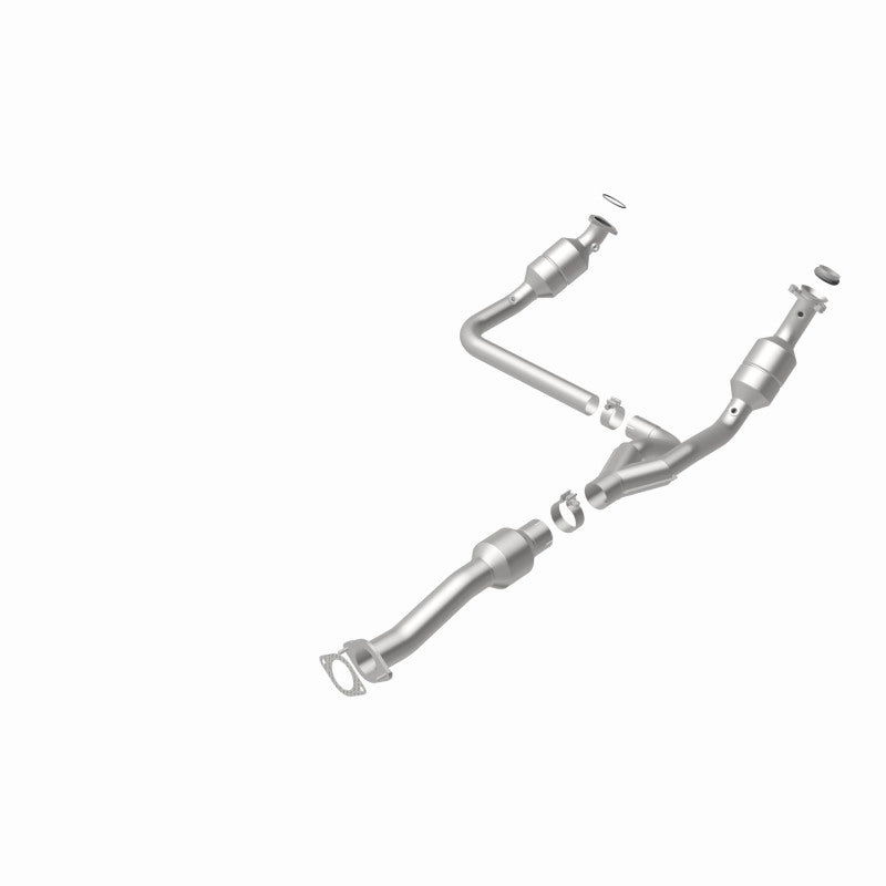 MagnaFlow Direct Fit Catalytic Converter 2011-2014 Express 1500 4.3L Underbody
