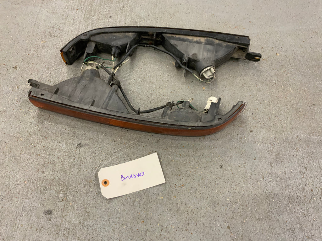 Toyota MK3 Supra 87-88 Front Turn Signals