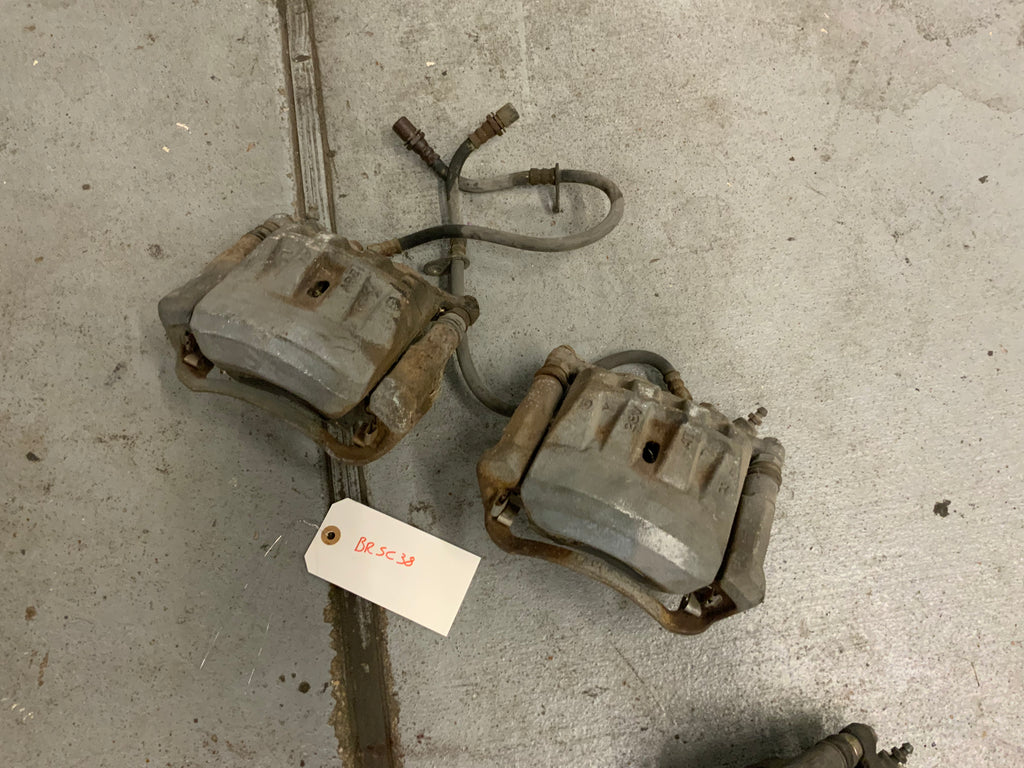 LEXUS SC300/SC400 FRONT BRAKE CALIPERS WITH PADS AND HOSES