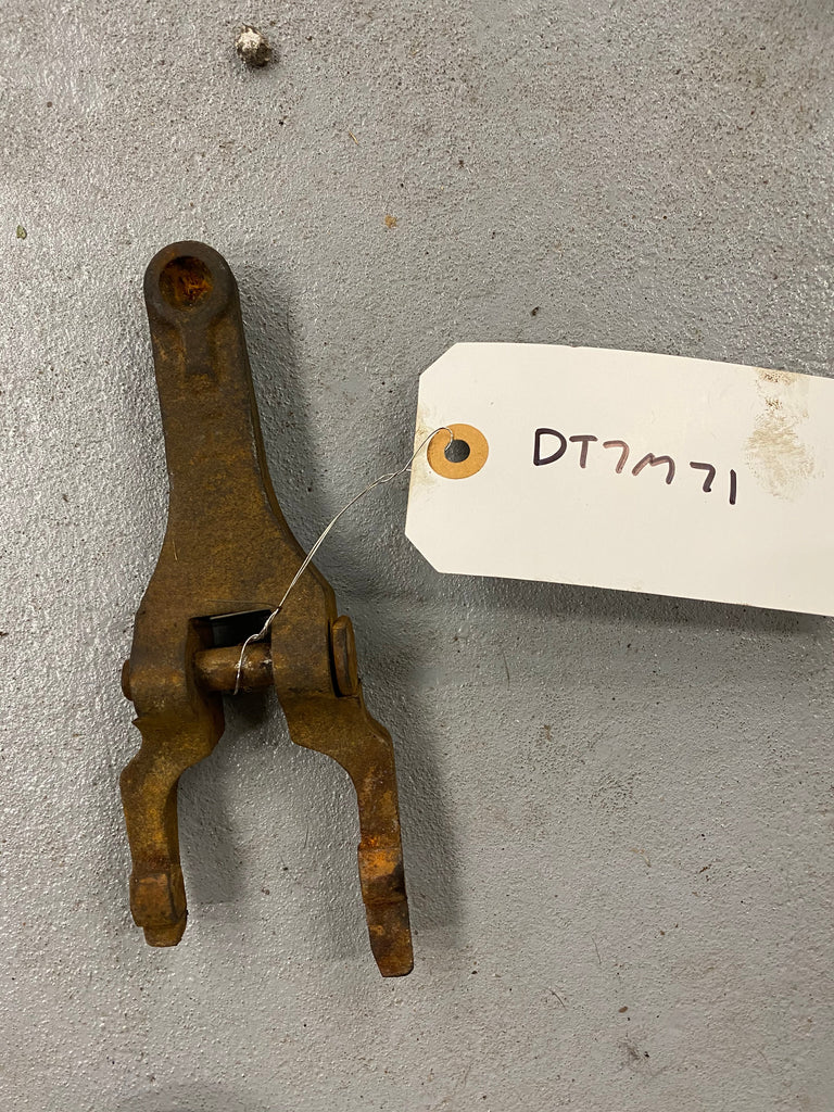 R154 Clutch Release Fork