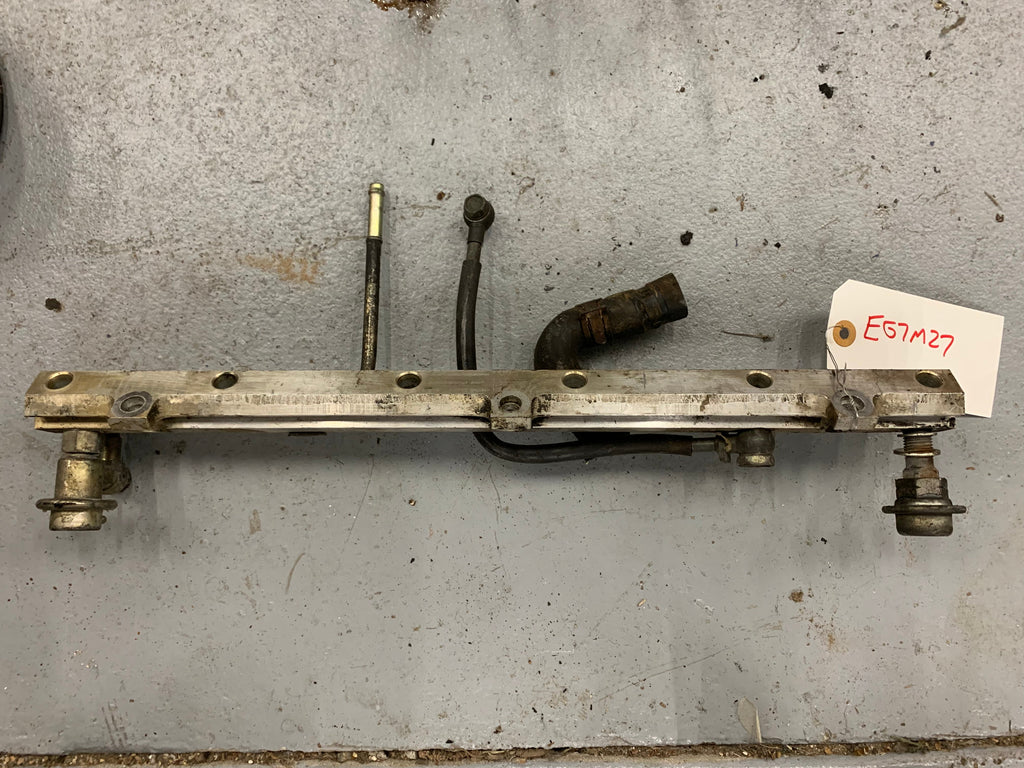 Fuel Rail Without Injectors