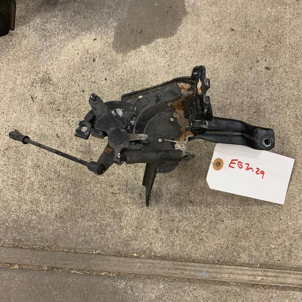 Throttle Linkage