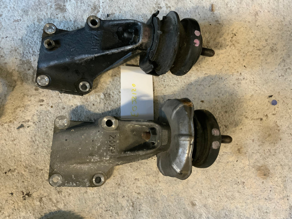 SC300 Motor Mounts