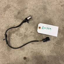 Load image into Gallery viewer, Crankshaft Position Sensor Non-VVTI