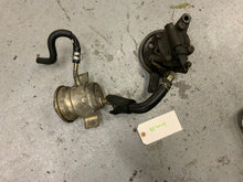 Load image into Gallery viewer, 7MGTE POWER STEERING PUMP WITH RESERVOIR