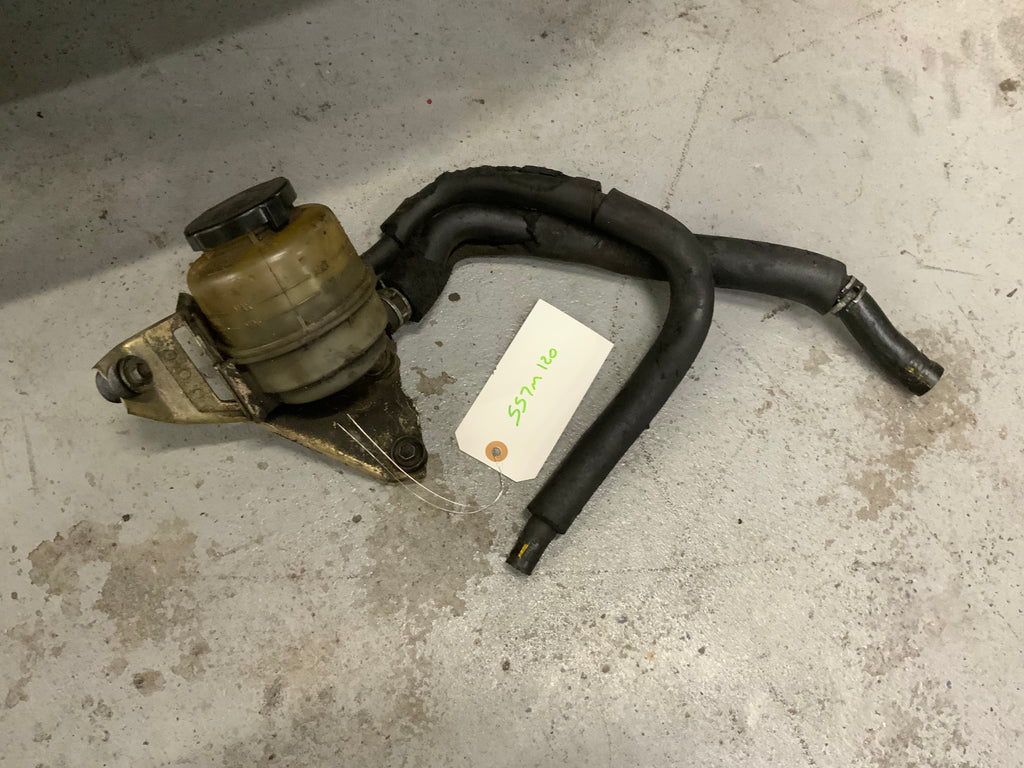 7MGE POWER RESERVOIR WITH BRACKET AND HOSES
