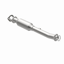 Load image into Gallery viewer, MagnaFlow 2004 Nissan Titan 5.6L Direct Fit Converter