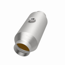 Load image into Gallery viewer, MagnaFlow 3.00 1/O2 CA 4in. Spun Universal Converter